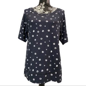 Jones New York navy scoopneck polka dot shirt NWT
